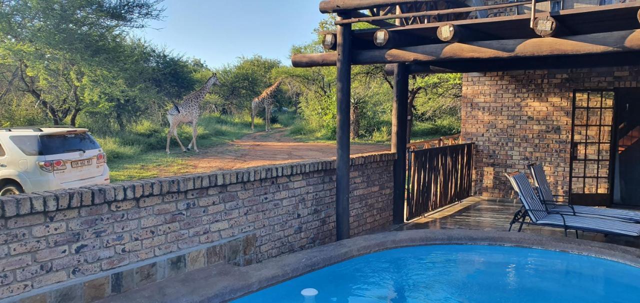 Giraffe Plains Villa Marloth Park Bagian luar foto