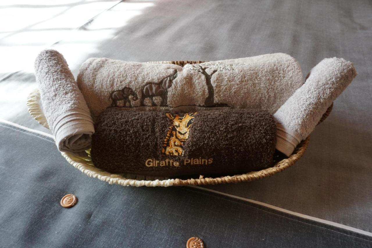 Giraffe Plains Villa Marloth Park Bagian luar foto