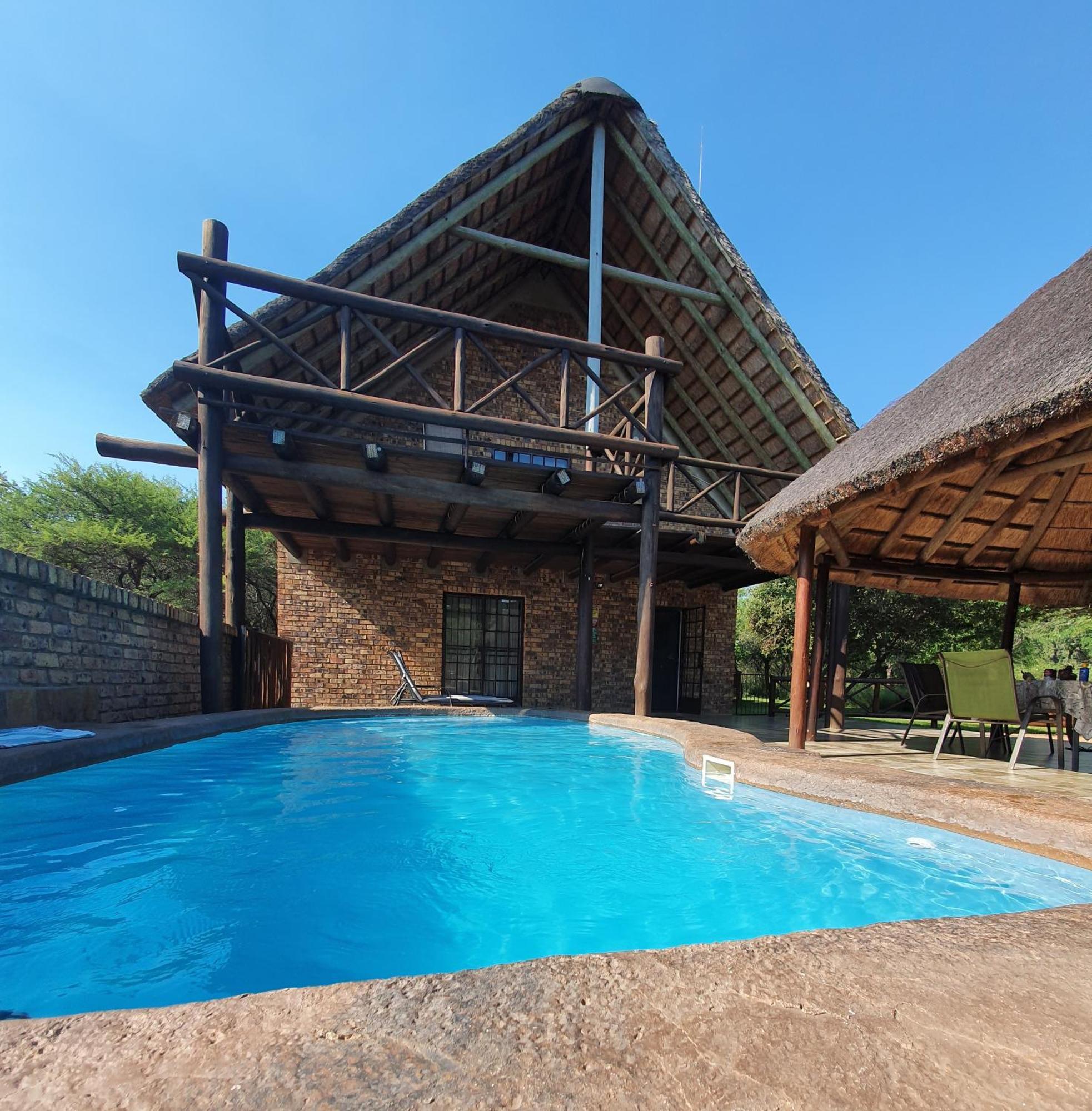 Giraffe Plains Villa Marloth Park Bagian luar foto